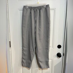 SHEIN Black and White Patterned slacks